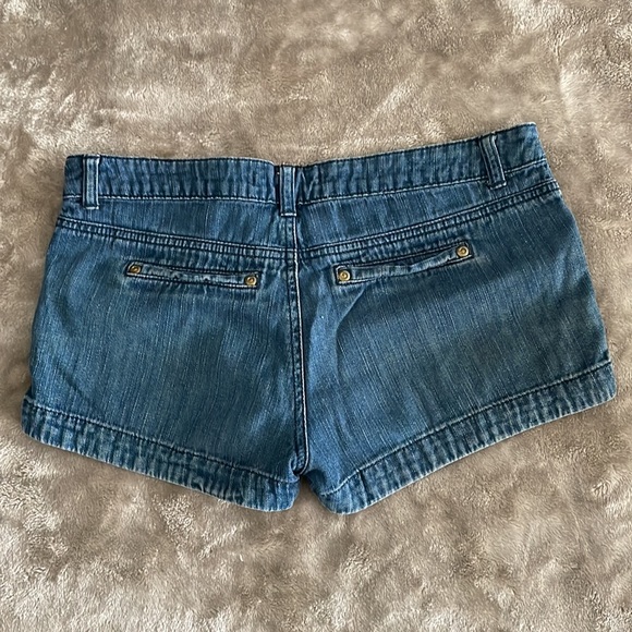 2.1 Denim shorts - Picture 5 of 7